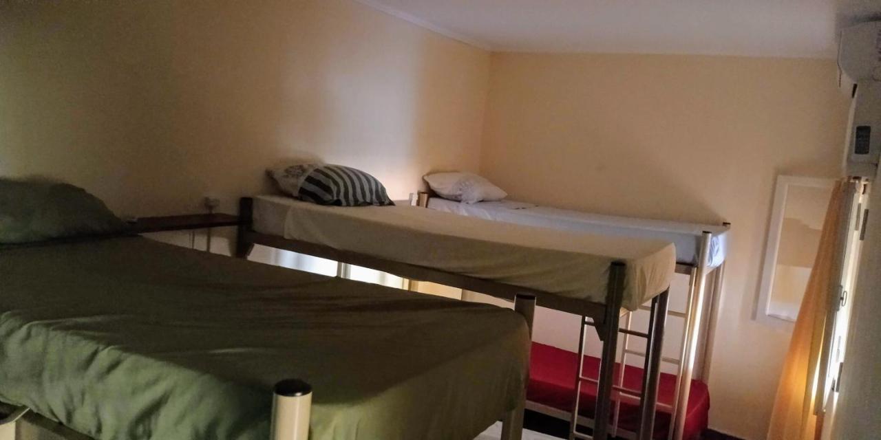Lavalle Hostel โปซาดัส ภายนอก รูปภาพ
